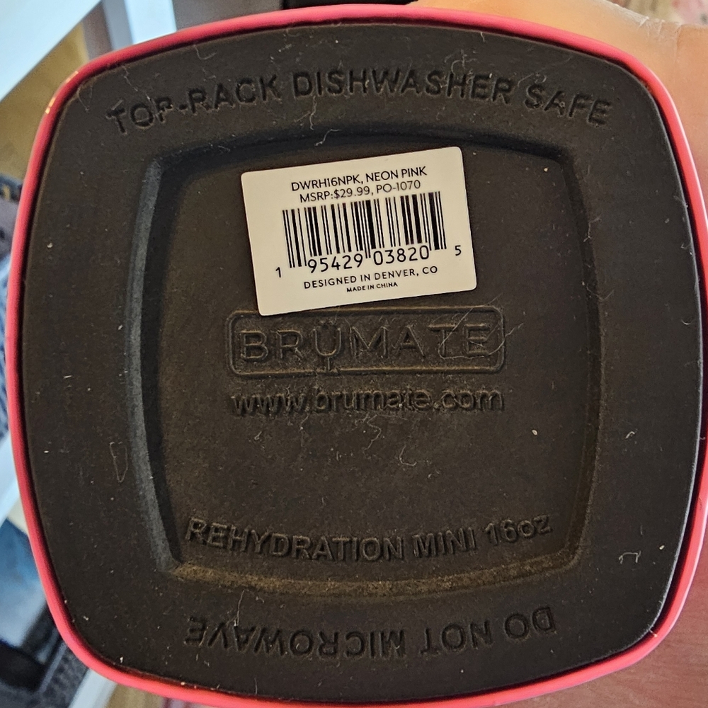 BrüMate Pink Water Bottle - Picture 2 of 3